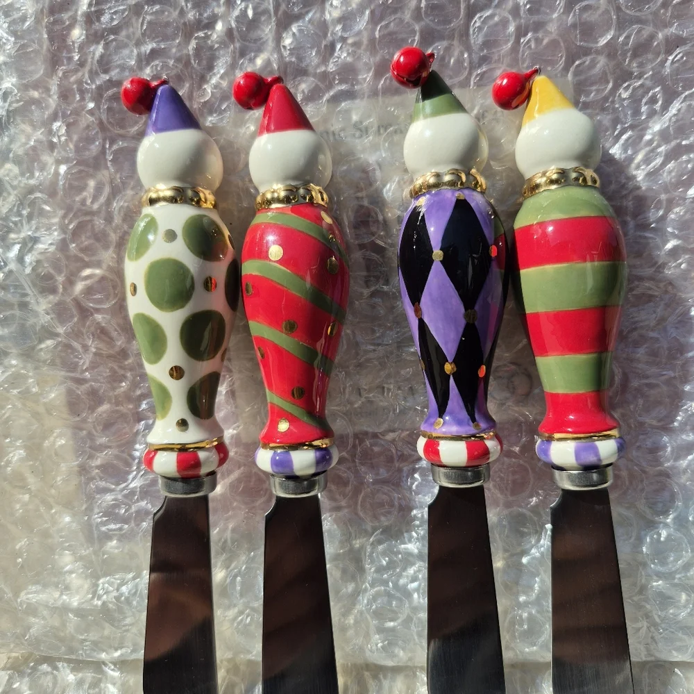 Department 56 Set of 4 Ceramic Clowns with Bells on Caps, Set of 4 Pre-owned